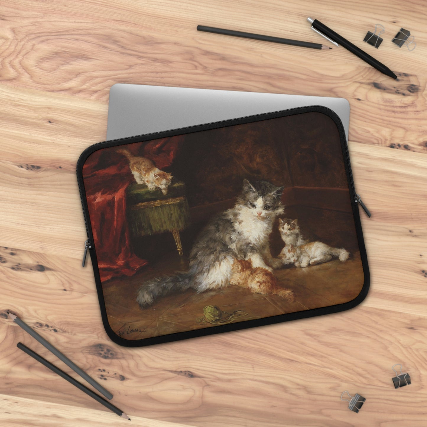 Marie Yvonne Laur: "Motherly Love" - Laptop Sleeve